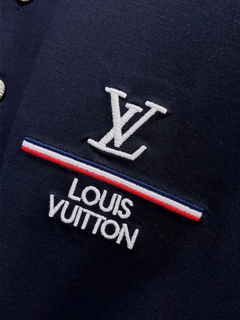 Functional Louis Vuitton T-Shirts 136296
