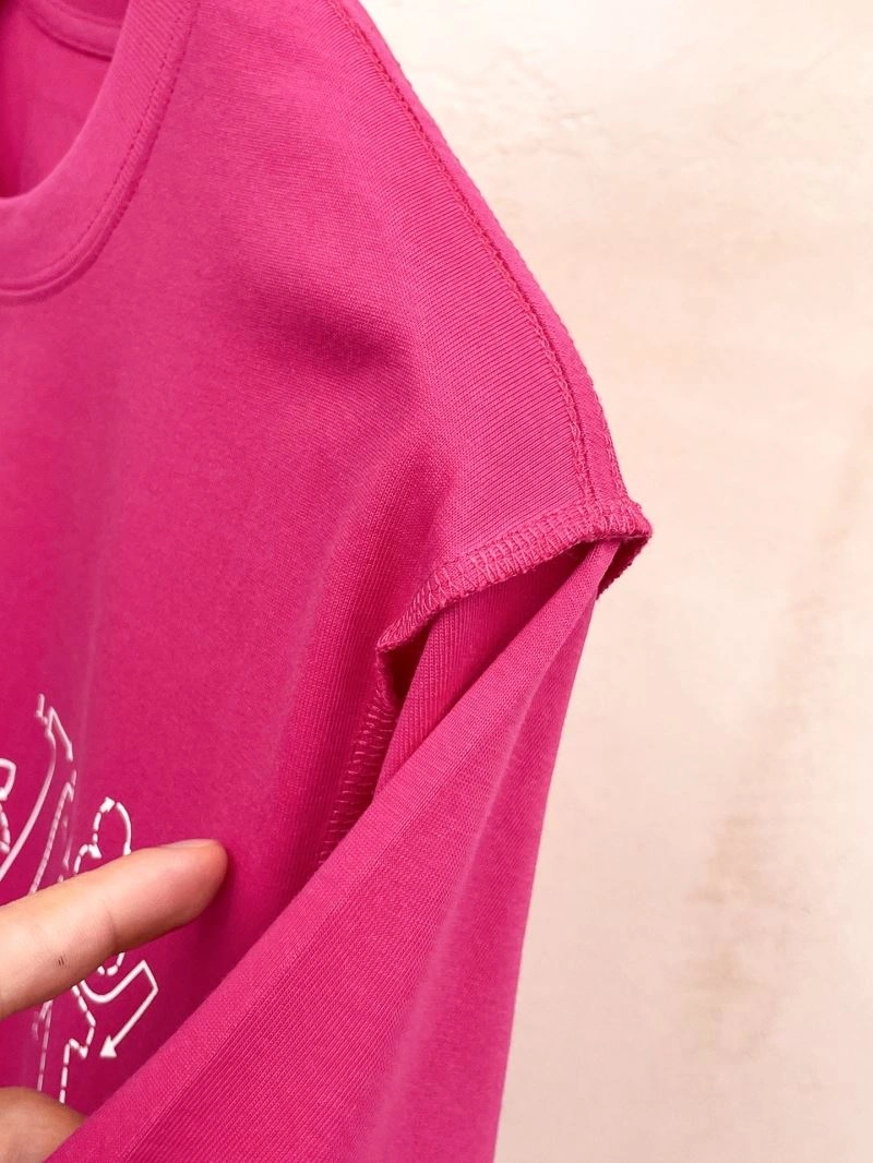 Practical Louis Vuitton T-Shirts 136306
