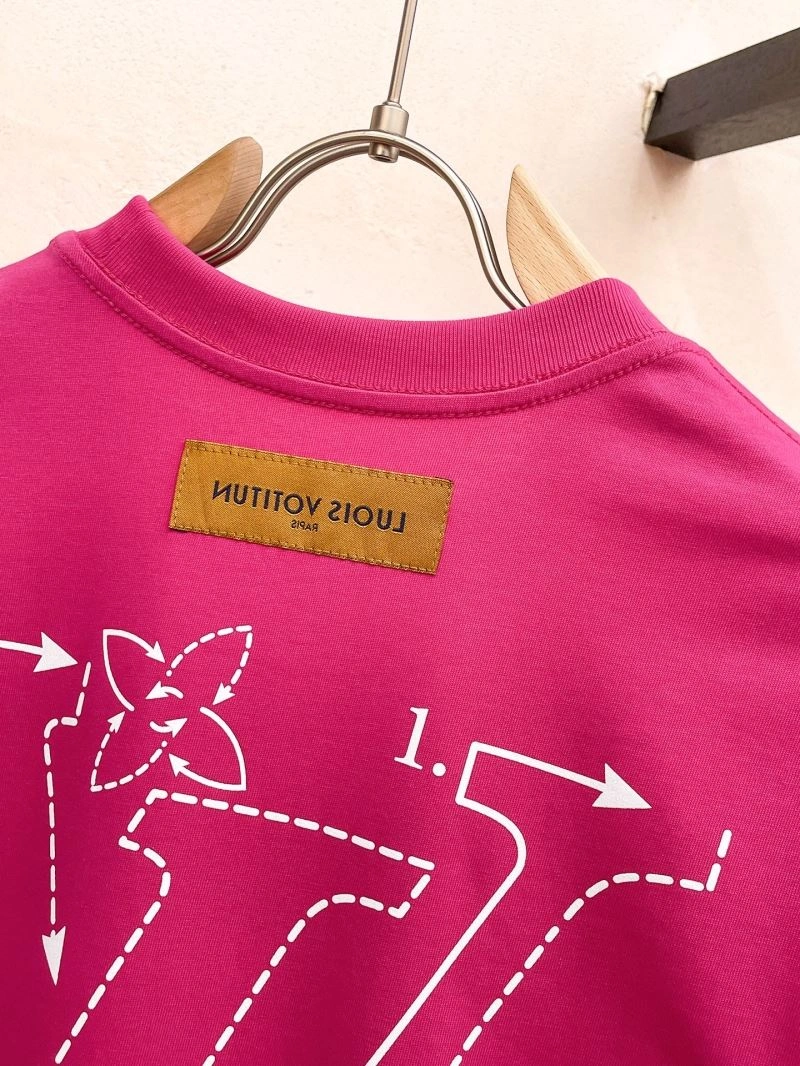 Practical Louis Vuitton T-Shirts 136306