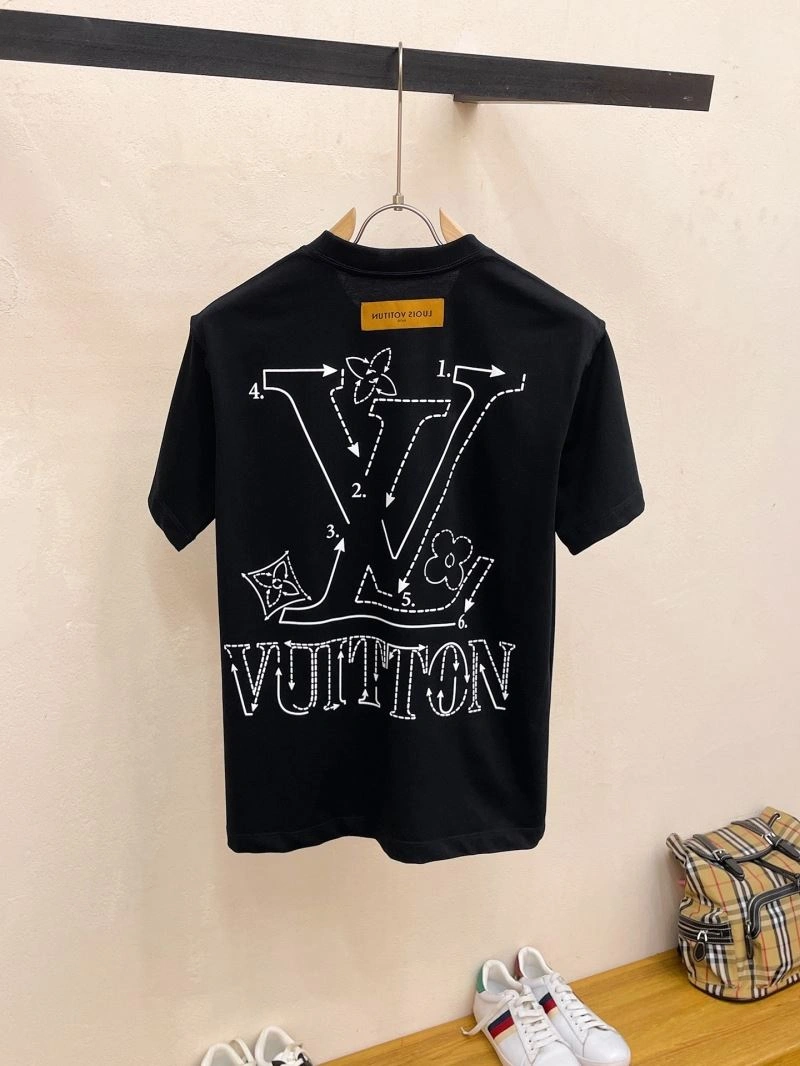 Stretchable Louis Vuitton T-Shirts 136364