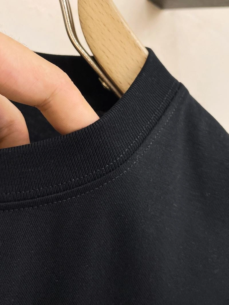 Louis Vuitton T-Shirts Durable 136286