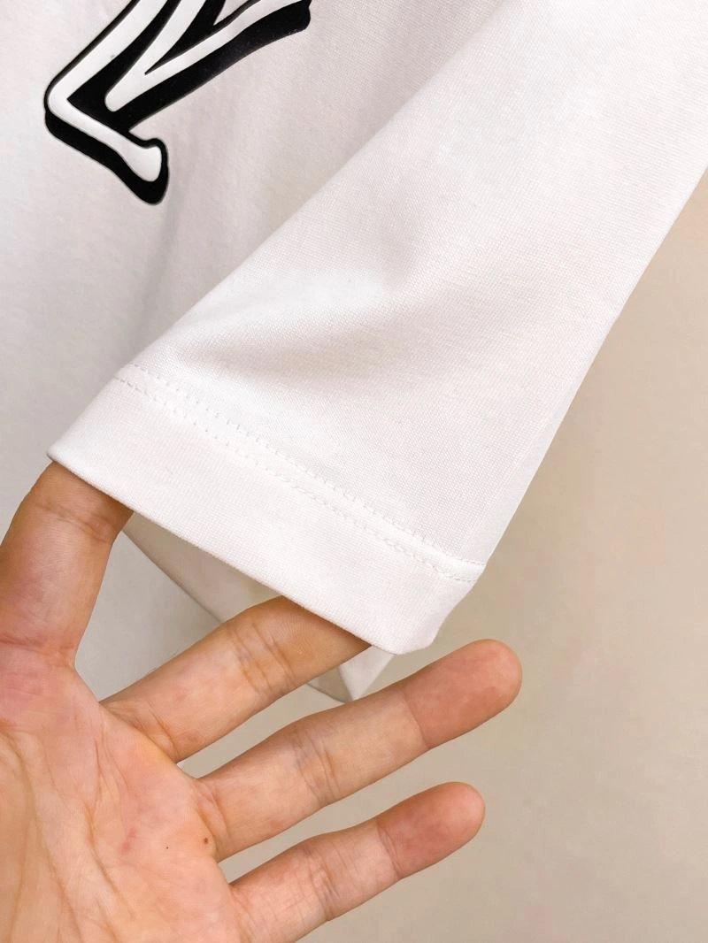 Louis Vuitton T-Shirts WellDesigned 136284