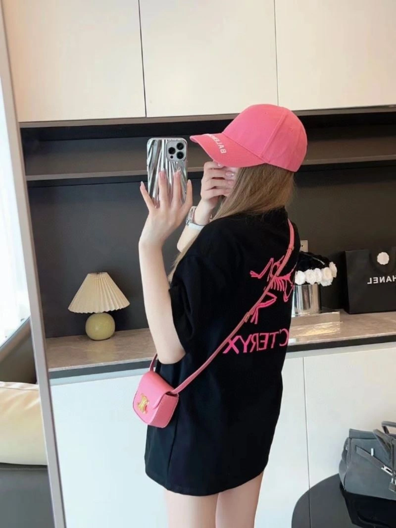 Lightweight Louis Vuitton T-Shirts 136280