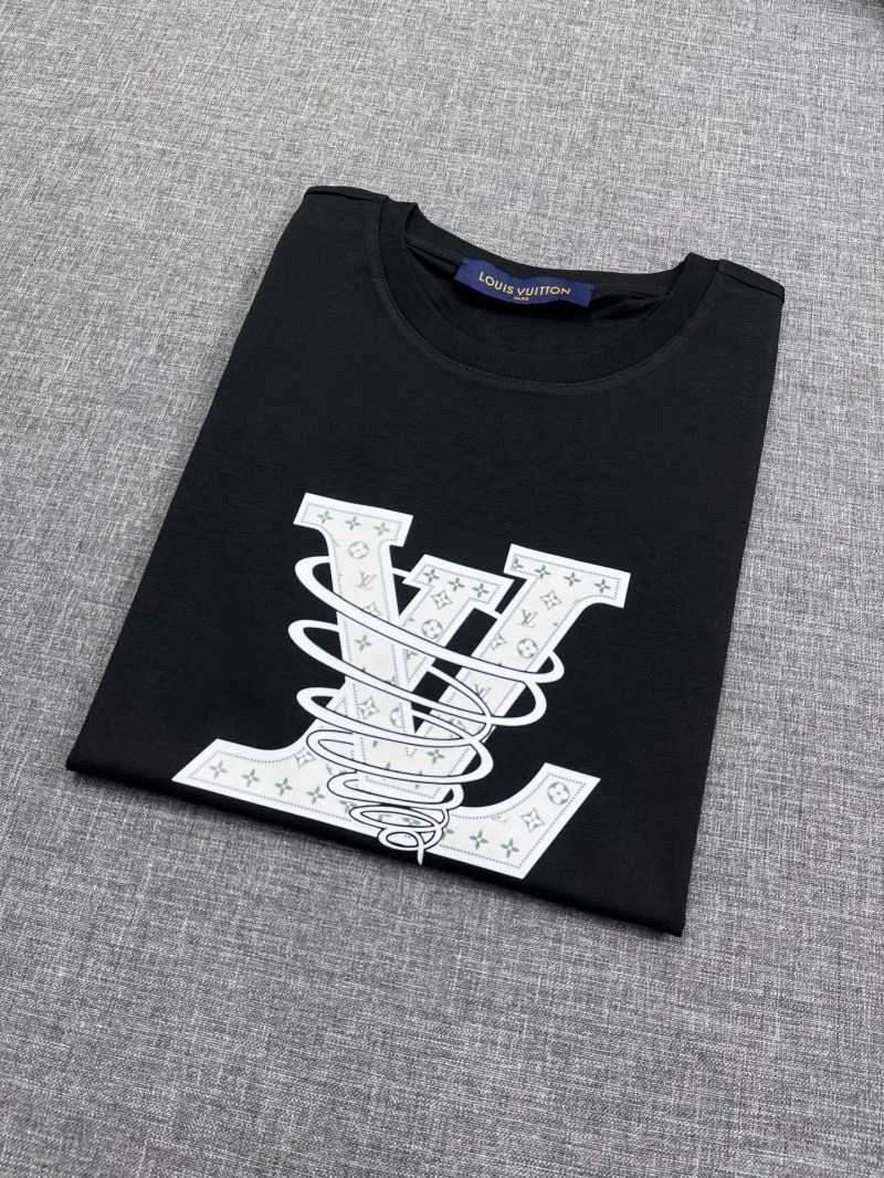 Breathable Louis Vuitton T-Shirts 136278