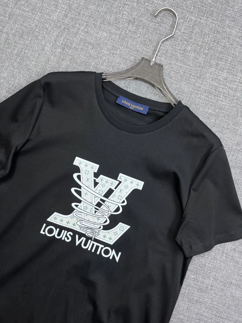 Breathable Louis Vuitton T-Shirts 136278