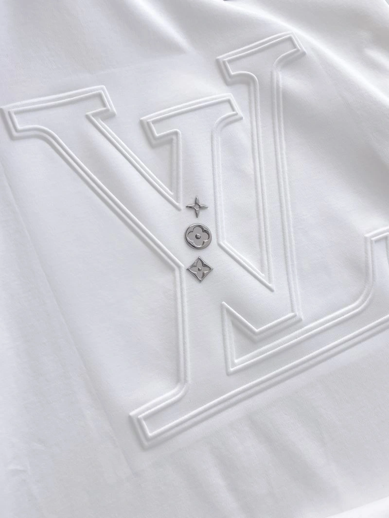 Louis Vuitton T-Shirts OdorResistant 136267
