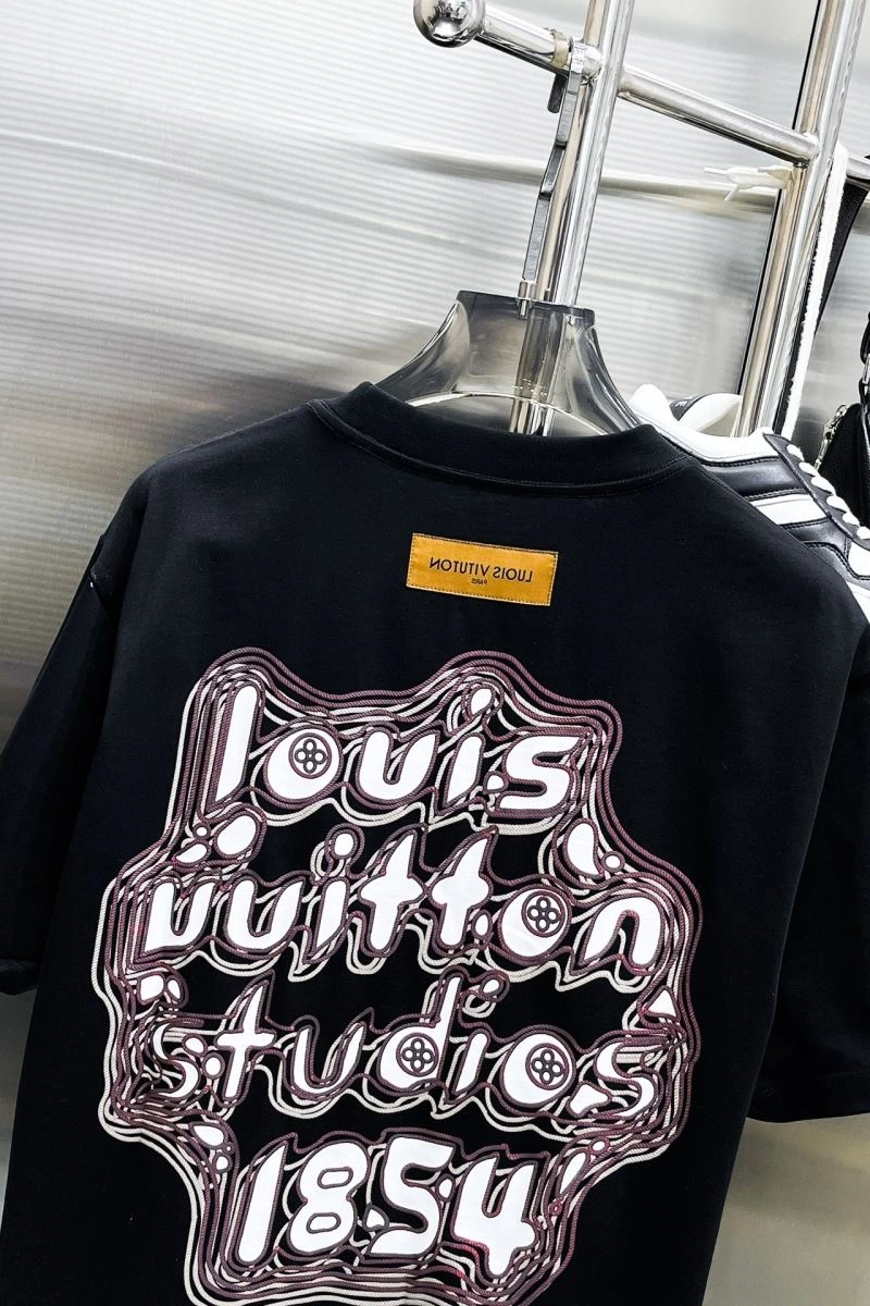 Louis Vuitton T-Shirts AllSeason 136265