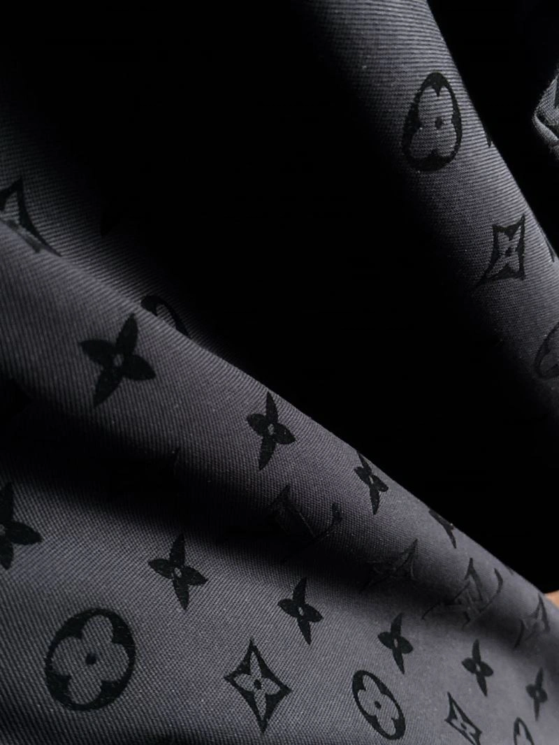 Lightweight Louis Vuitton T-Shirts 136260