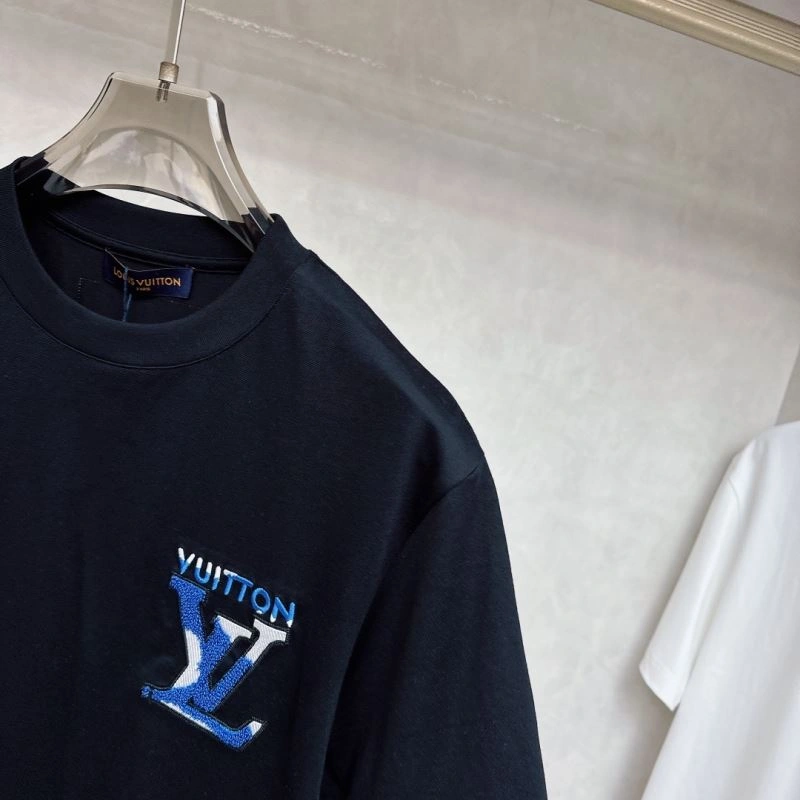Breathable Louis Vuitton T-Shirts 136256