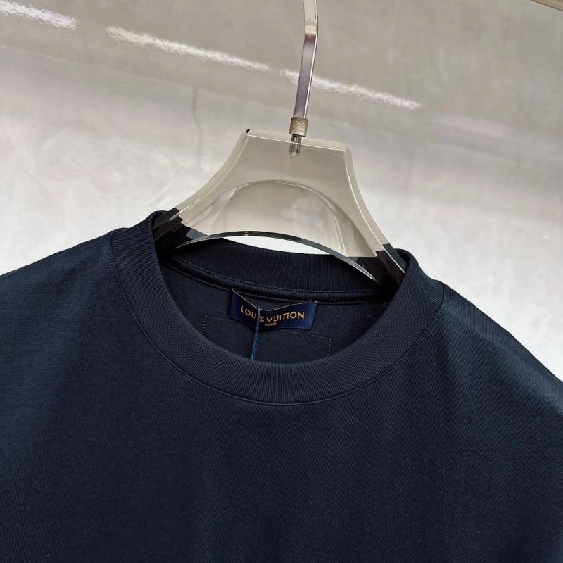 Breathable Louis Vuitton T-Shirts 136256