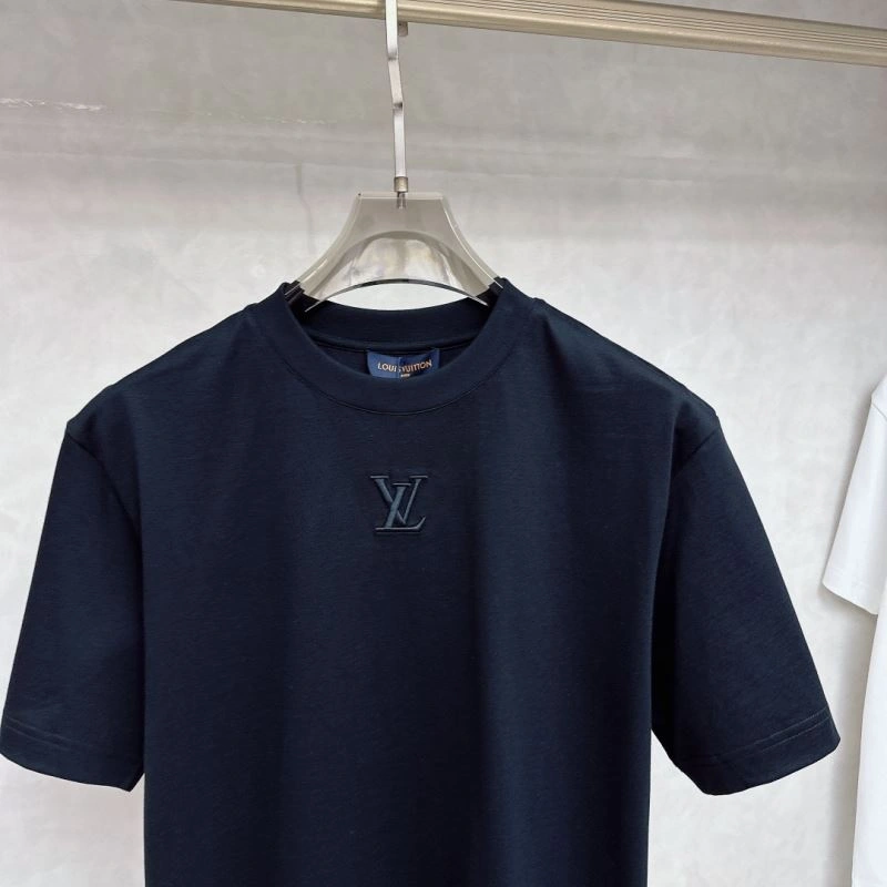 Louis Vuitton T-Shirts WeatherProof 136248