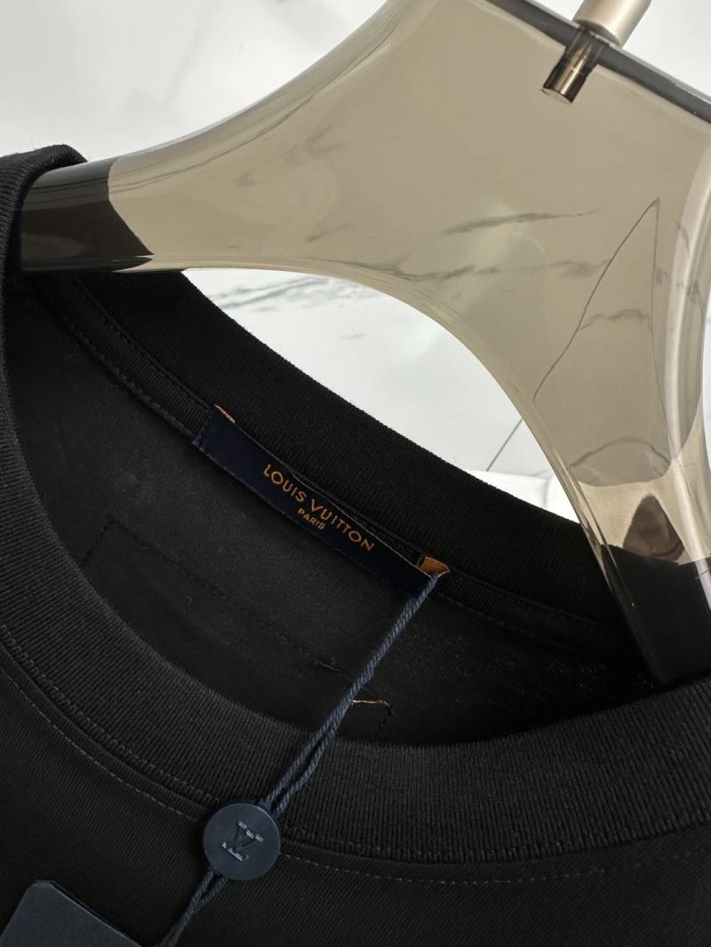 Louis Vuitton T-Shirts Comfortable 136244