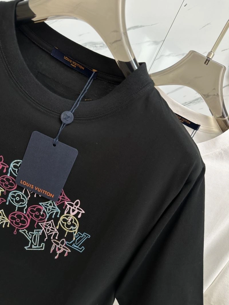 Louis Vuitton T-Shirts Comfortable 136244