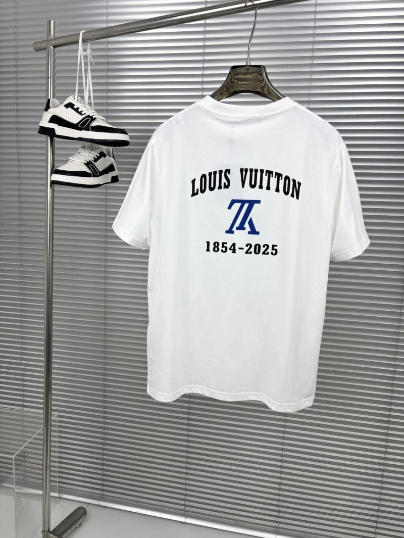 Vibrant Louis Vuitton T-Shirts 136245