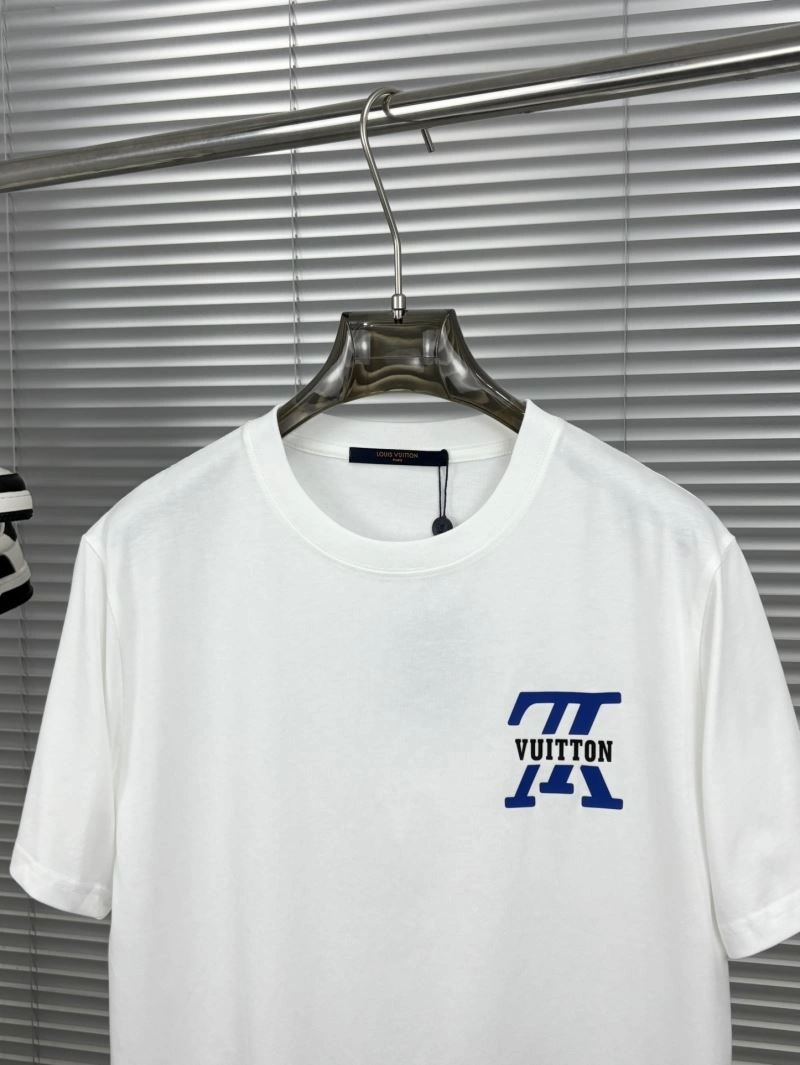 Vibrant Louis Vuitton T-Shirts 136245