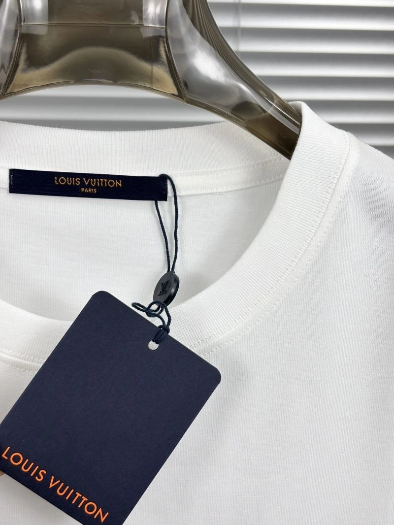 Vibrant Louis Vuitton T-Shirts 136245