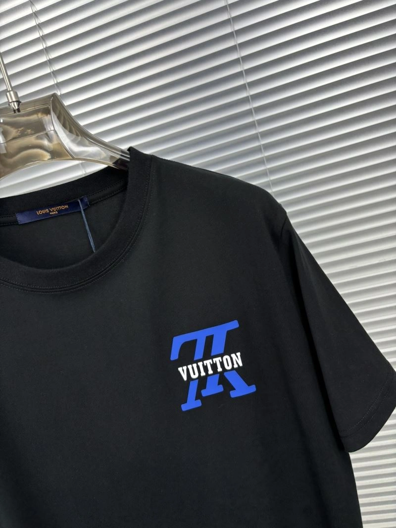 Refined Louis Vuitton T-Shirts 136241