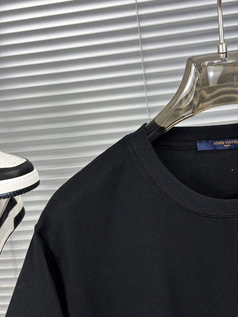 Louis Vuitton T-Shirts Contemporary 136237