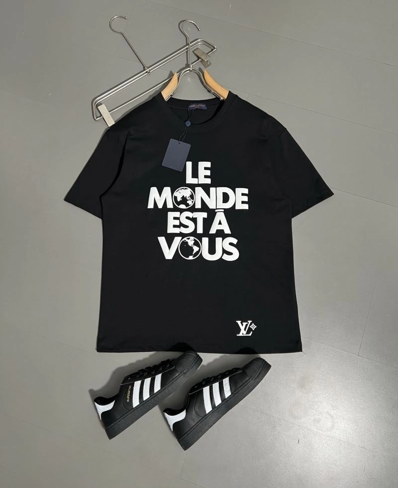 Classic Louis Vuitton T-Shirts 136228