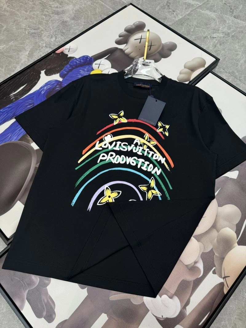 Sleek Louis Vuitton T-Shirts 136234