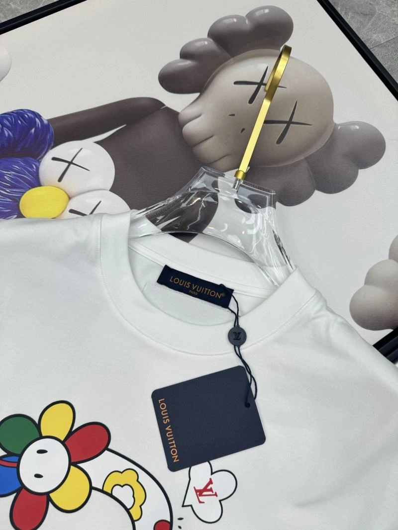 Louis Vuitton T-Shirts Fashionable 136225