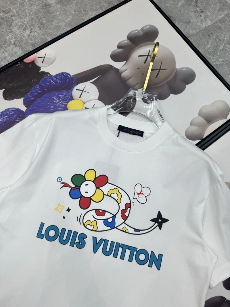 Louis Vuitton T-Shirts Fashionable 136225