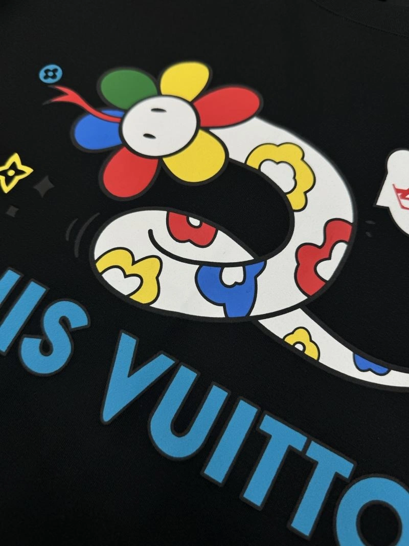 FashionForward Louis Vuitton T-Shirts 136226