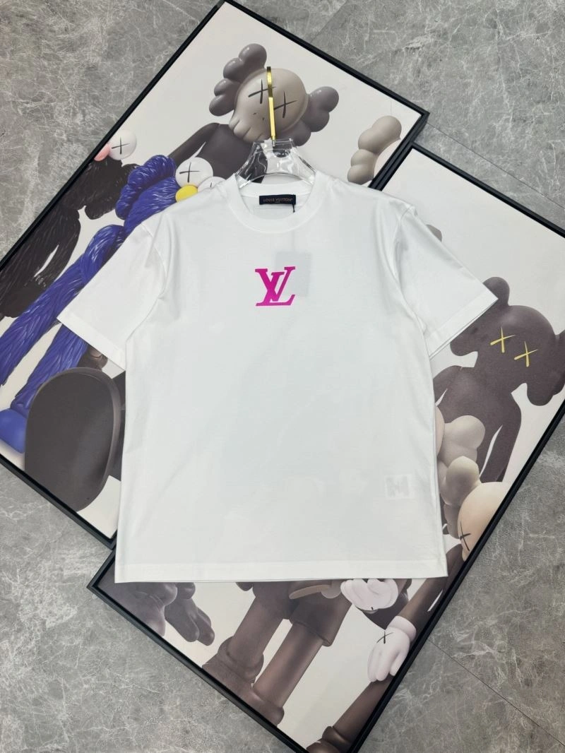 Louis Vuitton T-Shirts TimelessDesign 136235