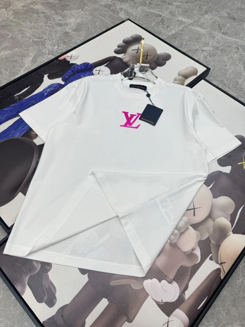 Louis Vuitton T-Shirts TimelessDesign 136235