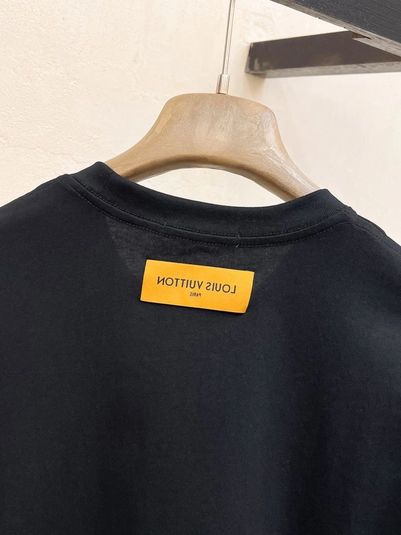 Packable Louis Vuitton T-Shirts 136214