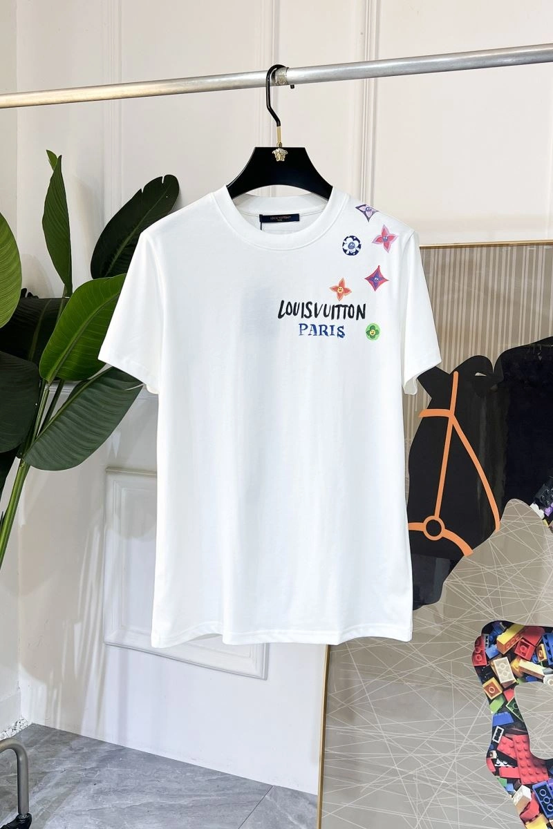 Louis Vuitton T-Shirts Chic 136231