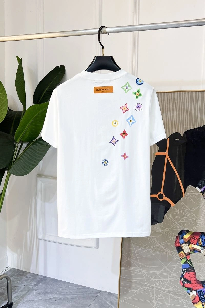 Louis Vuitton T-Shirts Chic 136231