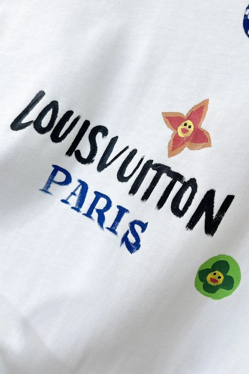 Louis Vuitton T-Shirts Chic 136231