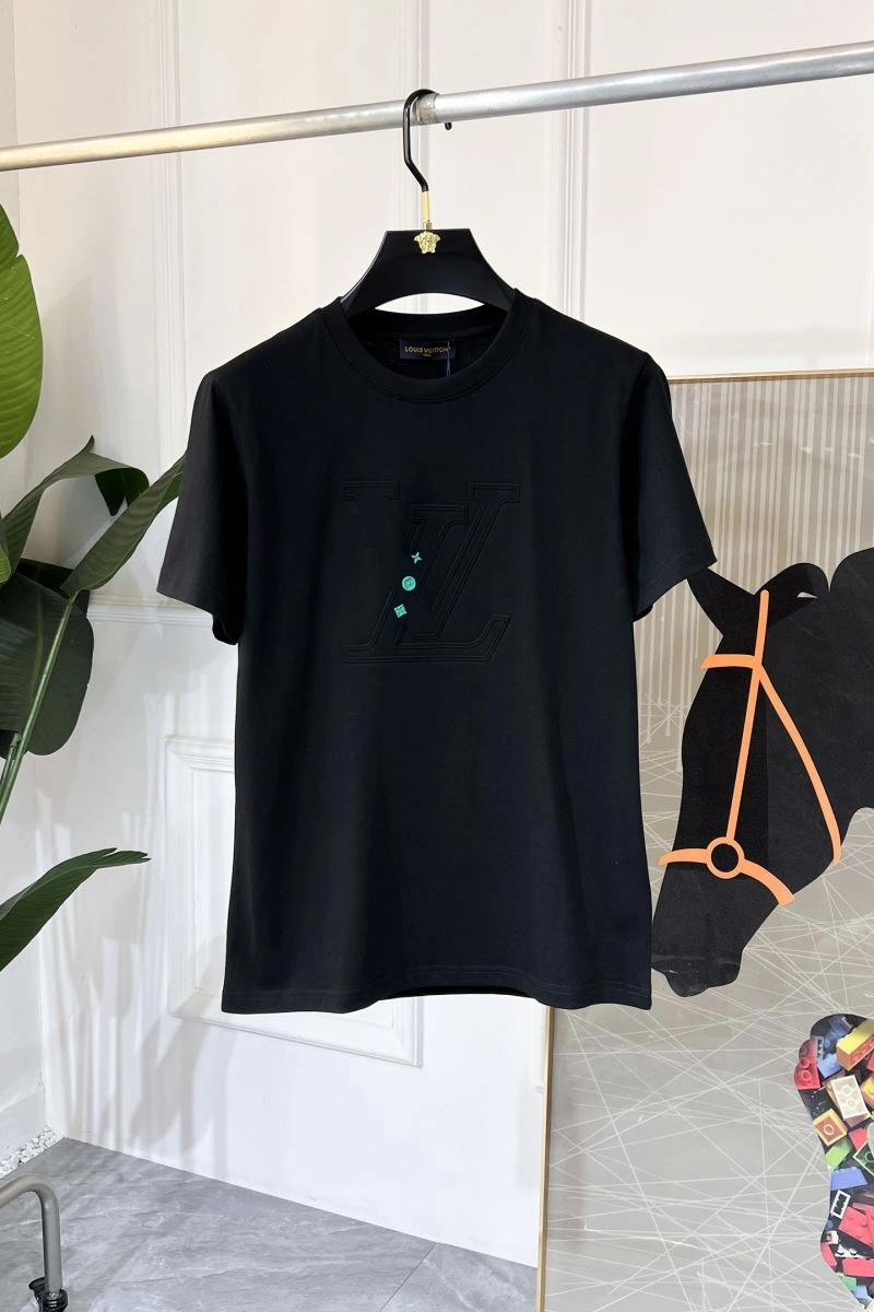 SmartChoice Louis Vuitton T-Shirts 136224