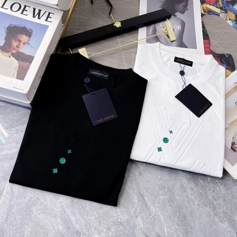 SmartChoice Louis Vuitton T-Shirts 136224