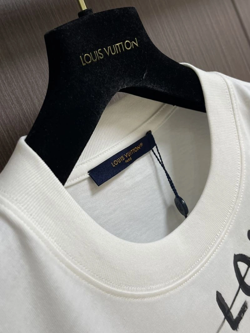 Louis Vuitton T-Shirts Comfortable 136223