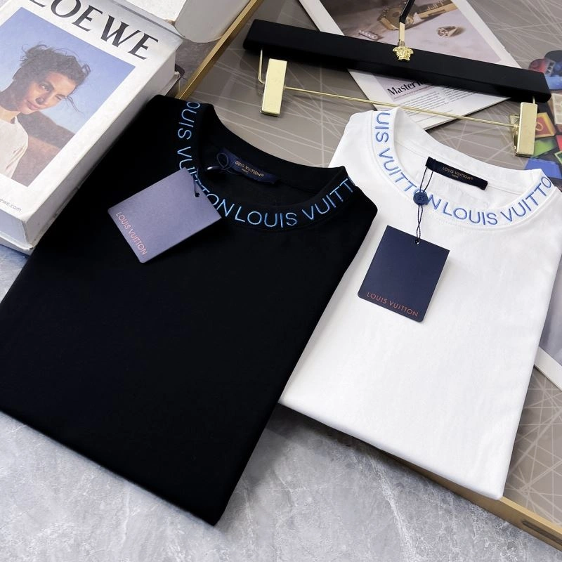 Effortless Louis Vuitton T-Shirts 136227