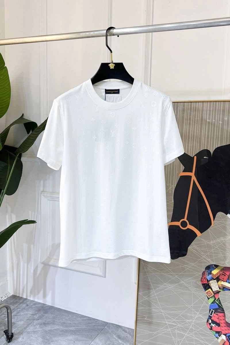 SoftTouch Louis Vuitton T-Shirts 136239