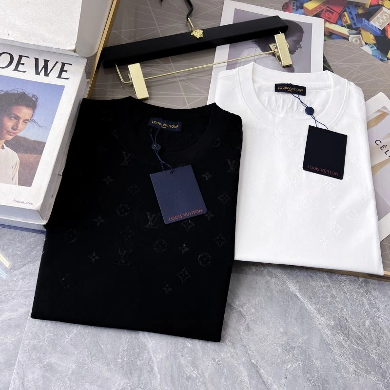 SoftTouch Louis Vuitton T-Shirts 136239