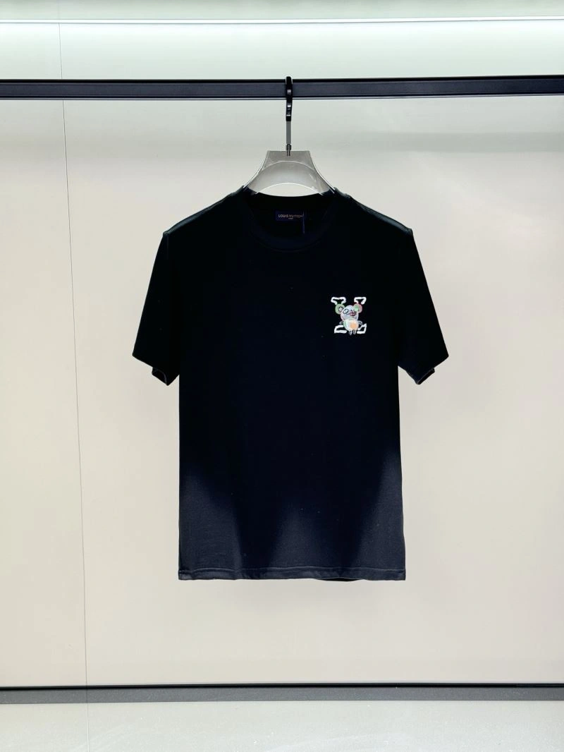 Upgraded Louis Vuitton T-Shirts 136212