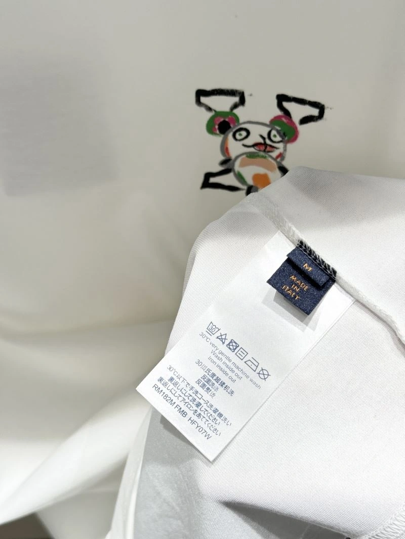 Upgraded Louis Vuitton T-Shirts 136212