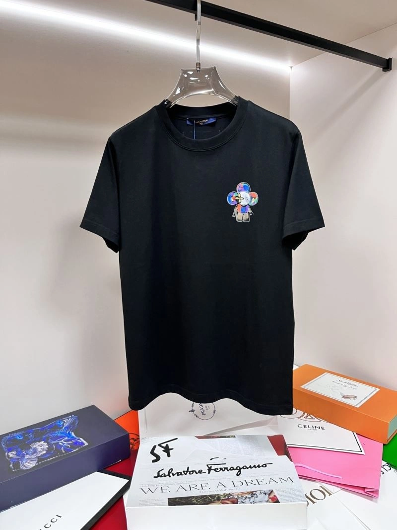 StreetReady Louis Vuitton T-Shirts 136236