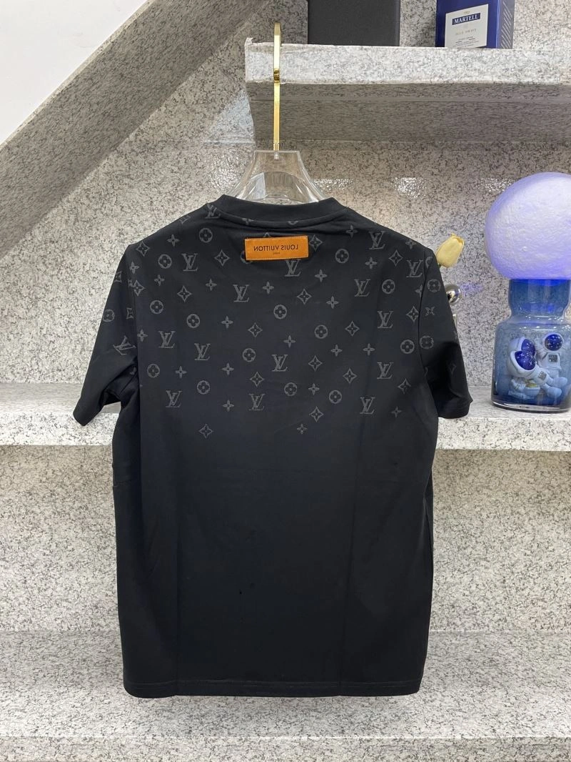 Affordable Louis Vuitton T-Shirts 136205