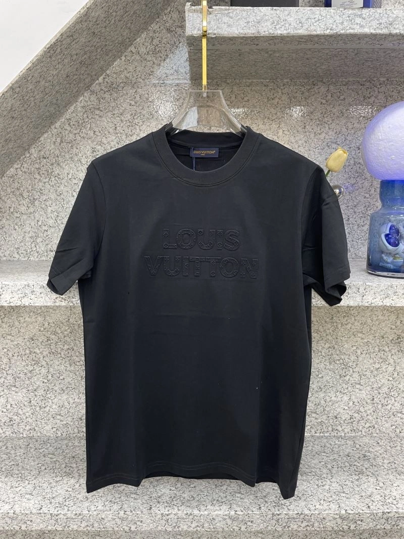 Seasonal Louis Vuitton T-Shirts 136209
