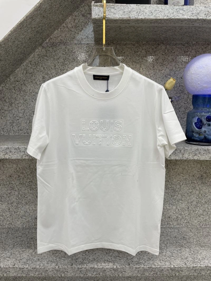 Seasonal Louis Vuitton T-Shirts 136209