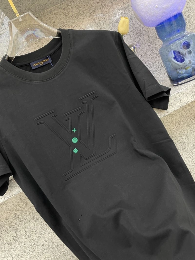 SmoothTexture Louis Vuitton T-Shirts 136211
