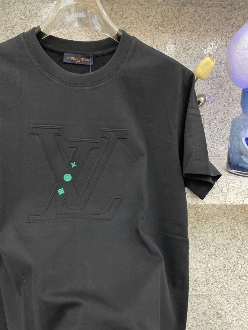 SmoothTexture Louis Vuitton T-Shirts 136211
