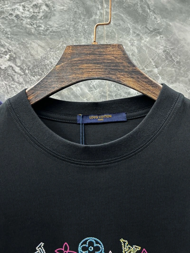 Louis Vuitton T-Shirts Comfortable 136204