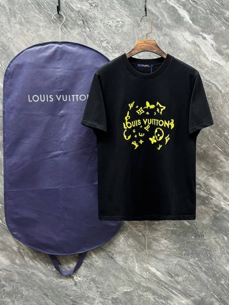 Refined Louis Vuitton T-Shirts 136203