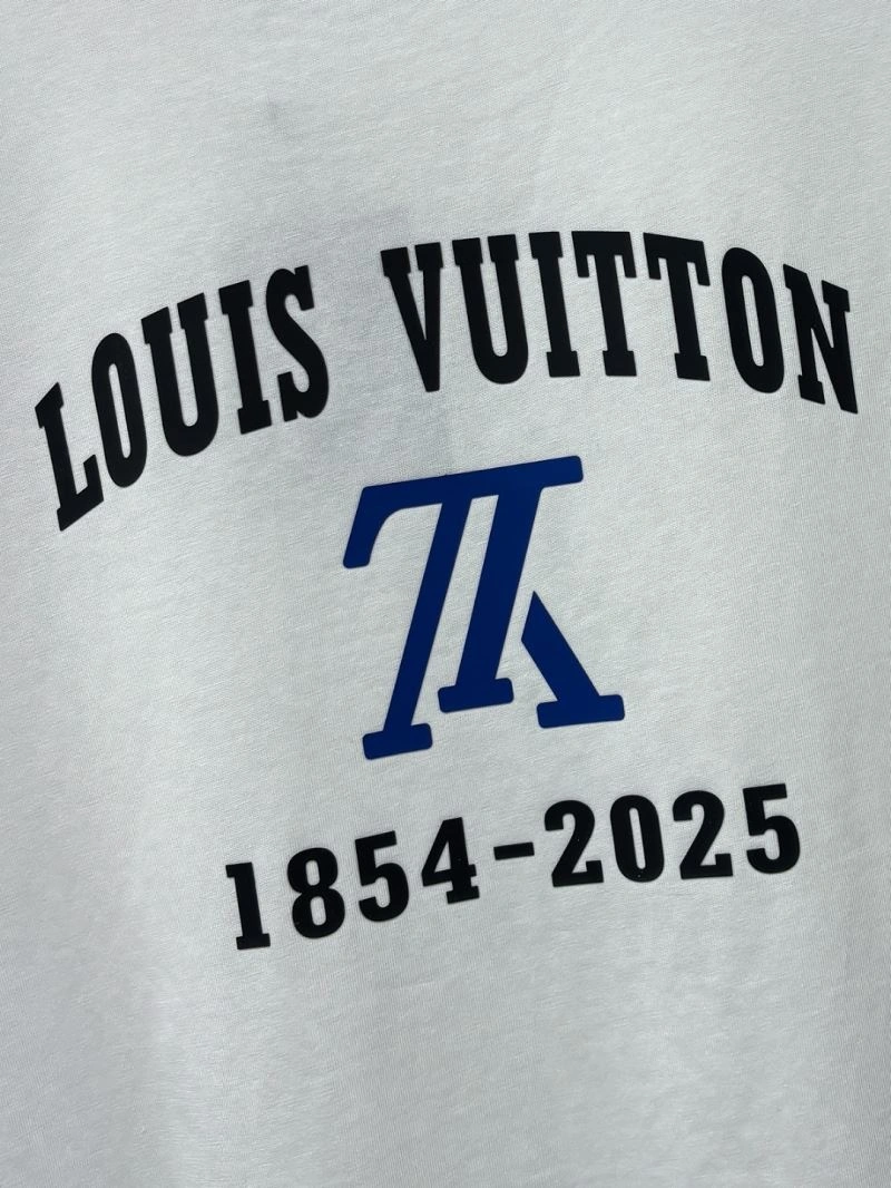 MoistureWicking Louis Vuitton T-Shirts 136207